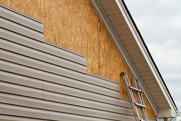 24/7 Emergency Vinyl Siding experts in Mill Spring, NC